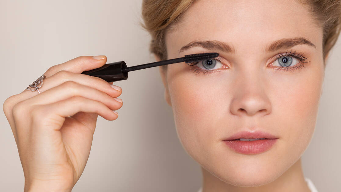 Vi tester vannfast maskara som holder vann!